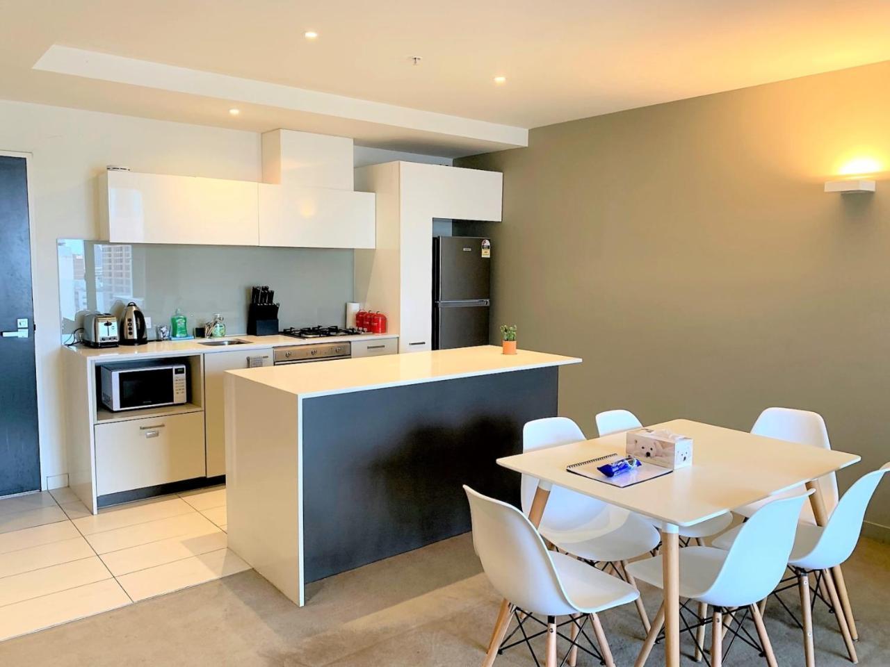 Readyset Apartments On Spencer Melbourne Exterior photo